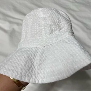 COS White Textured kids swim Hat
